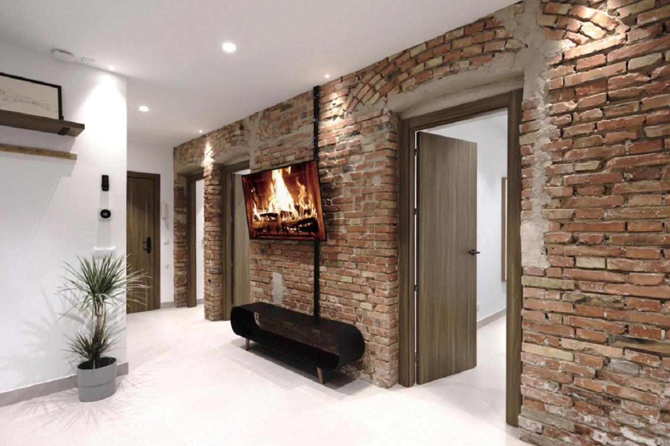 Luxury Flats Pcl By Clabao *