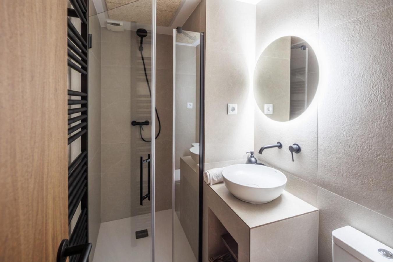 Luxury Flats Pcl By Clabao Apartment *
